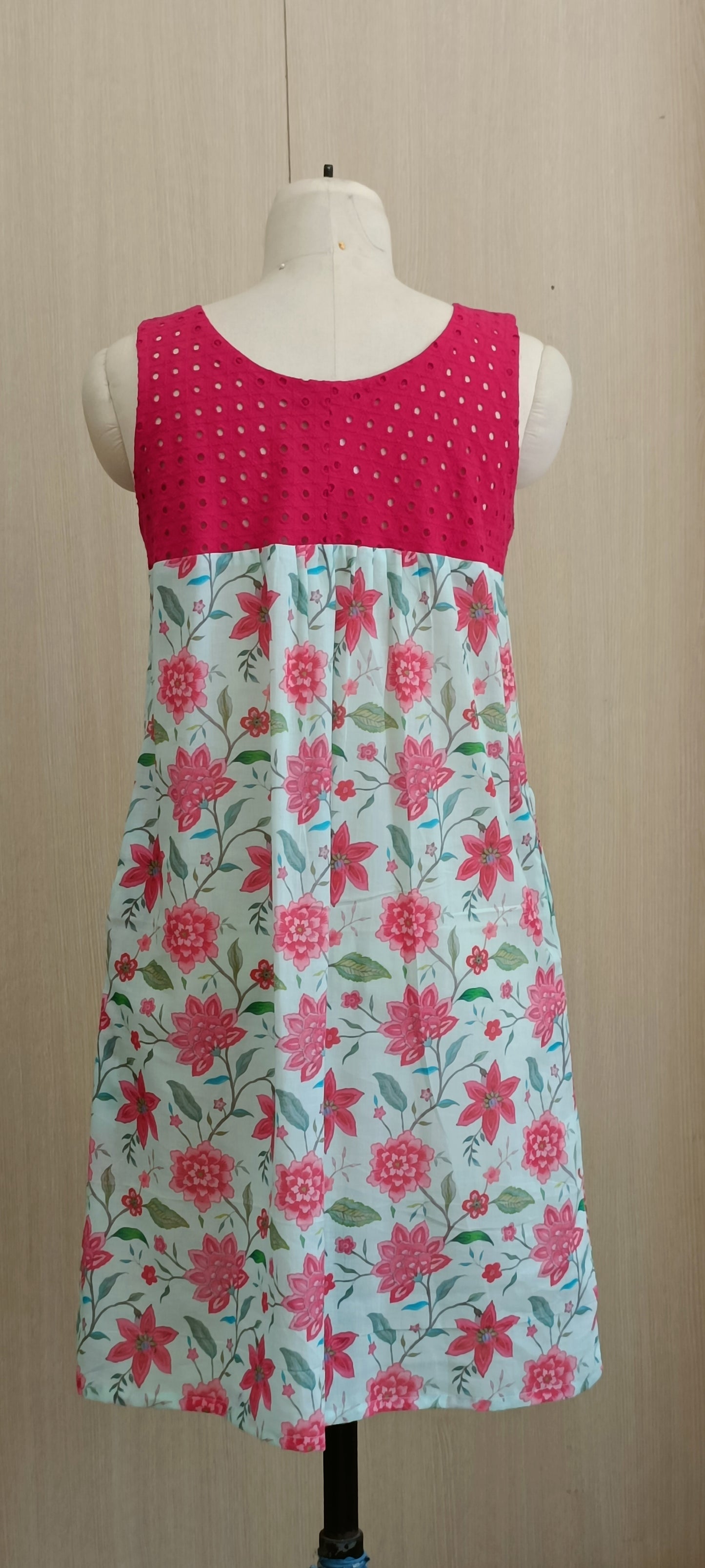 Cotton printed dress with hakoba yoke